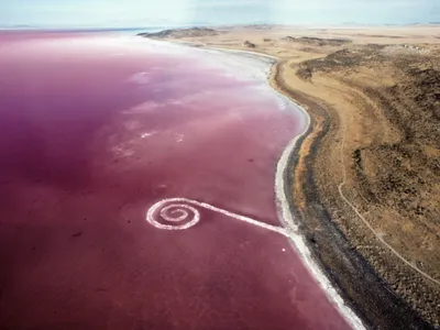 Robert Smithson created&nbsp;Spiral Jetty on Utah&#39;s Great Salt Lake in 1970.