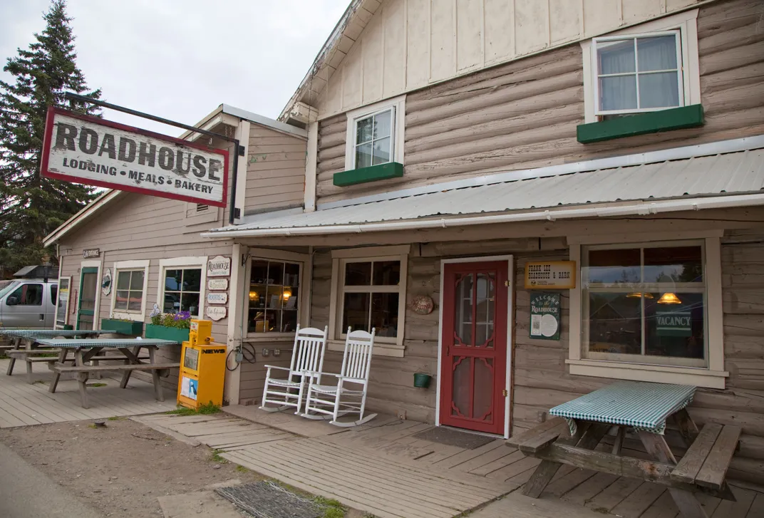 Exterior of Talkeetna Roadhouse