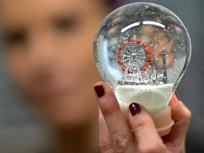The Original Vienna Snow Globe Factory&nbsp;produces roughly 300,000 snow globes per year.