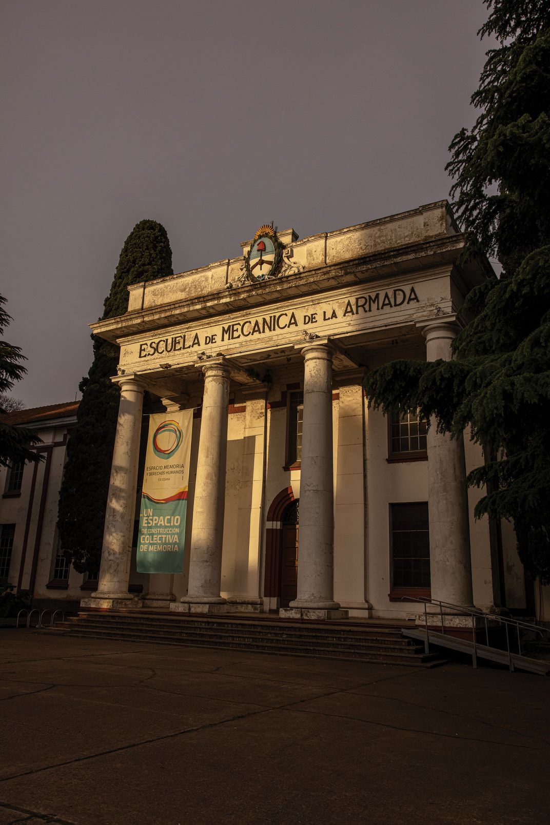 The Navy School of Mechanics