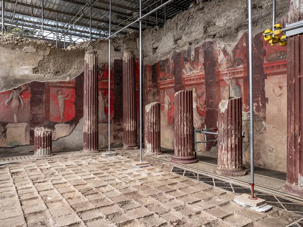 red wall paintings