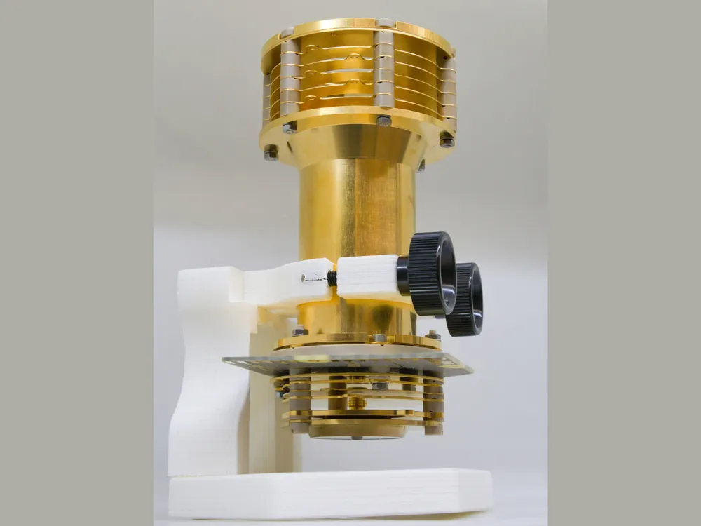 The miniaturized laser mass spectrometer